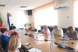 Управителят на Софийска област свика областния кризисен щаб във връзка с Националния оперативен план за справяне с пандемията