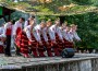 Празникът на фолклора „Боженишки Урвич“ отново събра стотици на поляната под крепостта