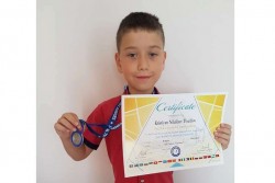 Кристиян Цветков от ОУ “Никола Й. Вапцаров” на финала на Международното състезание „Математика без граници”