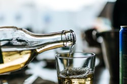 Иззеха 8 литра алкохол без бандерол в Ботевград