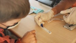 От другата седмица тестват за коронавирус малките ученици в община Ботевград 