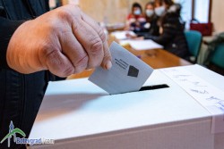 Избирателна активност към 15:30 ч. в община Ботевград: 25.88% за НС и 26.77% за президент и вицепрезидент
