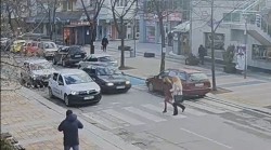 Камерите видяха: Вандалскa проявa и нарушениe на пътя