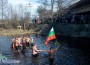 12 смелчаци се хвърлиха за кръста във водите на река Бебреш край Врачеш