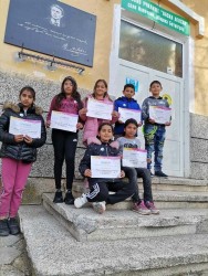 Грамоти и значки за ученици от ОУ “Васил Левски“ – с. Новачене