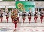 Пъстър хоровод се изви в центъра на Ботевград  (снимки)