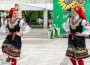 Пъстър хоровод се изви в центъра на Ботевград  (снимки)