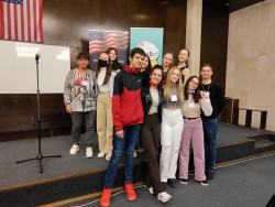 Езиковата гимназия в Правец с успешно представяне на националното състезание по речеви умения на английски език