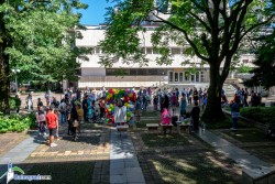 Център за обществена подкрепа – Ботевград: Обичайте и прегръщайте децата си!