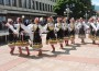 ПЪРВИ ФОЛКЛОРЕН ФЕСТИВАЛ „БАЛКАНЪТ ПЕЕ И ТАНЦУВА” В ЕТРОПОЛЕ