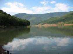 Язовир „Бебреш” спада с по 5-6 см на денонощие