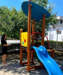 Комисия от Община Правец направи оглед на съоръженията в детските площадки и паркове