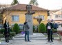 В двора на ОУ “Никола Вапцаров“ официално откриха бюст-паметник на неговия патрон