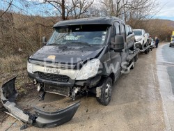 Две катастрофи затрудняват движението по пътя Ботевград - Мездра 