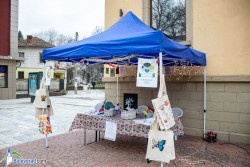 Благотворителен базар „За един по-зелен град“ пред Историческия музей