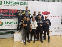 Кикбокс клуб „Балкан Файтърс“ с 9 медала от международен турнир