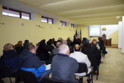 ИНФОРМАЦИОННА СРЕЩА ПО ПРОЦЕДУРАТА ЗА ЕНЕРГИЙНА ЕФЕКТИВНОСТ НА МНОГОФАМИЛНИ ЖИЛИЩНИ СГРАДИ СЕ СЪСТОЯ В ЕТРОПОЛЕ