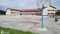 Една фирма е подала оферта за изграждане на мини футболно игрище в двора на ОУ „Св. Св. Кирил и Методий“ - Ботевград