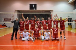 ВОЛЕЙБОЛЕН КЛУБ „ЕТРОПОЛЕ“ ПРОДЪЛЖАВА НАПРЕД КЪМ ПОЛУФИНАЛИТЕ