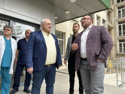 Младен Маринов: „Ако ГЕРБ направи правителство, обновяването на болницата в Ботевград ще бъде завършено”