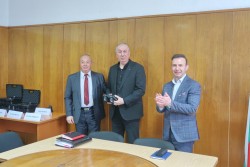 РУ - Ботевград получи два нови електропреносими уреда „Тейзър“