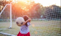 ФК Балкан набира момичета за футболната си школата