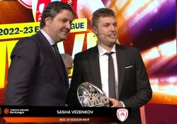 Везенков е MVP на сезона в Евролигата!!