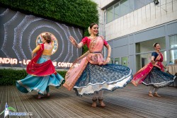 Индийски танци и вкусотии на откриването на изложбата „Индия - изгубени в контраста“