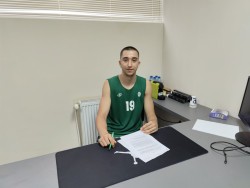 Иво Корестилов подписа с Балкан първия си професионален договор