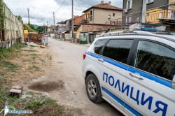 Над 100 души се биха в ромската махала, полицията задържа 10