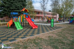 Обновихa дворните пространства на две детски градини в Ботевград - „Славейче“ и „Слънце“