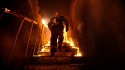 Горя апартамент в Ботевград, 60-годишна е с изгаряния по ръцете (допълнена)