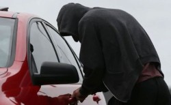 Непълнолетен младеж от Етрополе е обвинен за противозаконно отнемане на автомобили