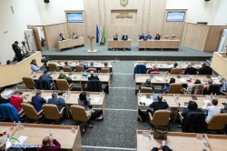 Грозни обиди и груб тон в ОбС. Ябълката на раздора – искане на пари за допълнителни възнаграждения на спортисти 