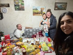 Благотворителна инициатива във Врачеш: Доброволци помагат на самотни родители