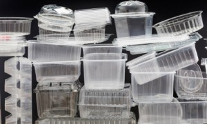 Алтернатива на еднократните пластмасови опаковки няма и след становището на МОСВ