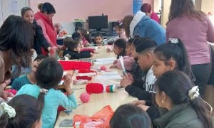Деца, учители и родители изработваха мартенички в Новачене