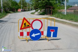 Трафикът за София през Зелин затруднява ремонтните дейности по главната улица във вилната зона