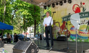 Кметът Иван Гавалюгов поздрави съгражданите си по случай Великденския събор на Ботевград (снимки от целия ден)
