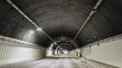 Напредва ремонтът на тунелите „Топли дол“ и „Правешки ханове“ на АМ „Хемус“. През юли ще се възстанови движението в тръбите за Варна