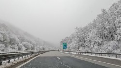 Очаква се понижение на температурите и преминаване на дъжда в сняг