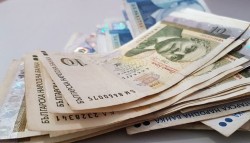 Средната пенсия ще достигне 975 лв. през 2025 година