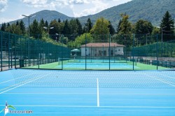 По-високи такси за ползване на тенис кортовете и открития плувен басейн