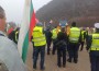 Протест затвори за около час стария път за София