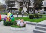 Великденска украса радва жителите и гостите на Правец