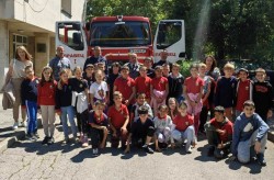 Детско полицейско управление в Правец на посещение в пожарната служба