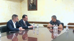 Министърът на спорта Иван Пешев на посещение в Ботевград