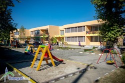 До 25 август се приемат оферти за ремонт на детските площадки и дворното пространство на ДГ “Здравец“ в Трудовец