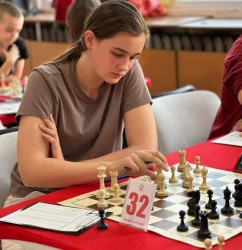 Богдана Дикова от Ботевград е част от националния отбор по шахмат