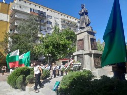 Ботевград почете Деня на Съединението